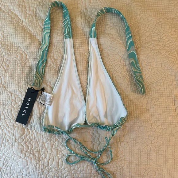 Motel Rocks Green and White 70s Ripple Swirl Bikini Set - Picture 7 of 10